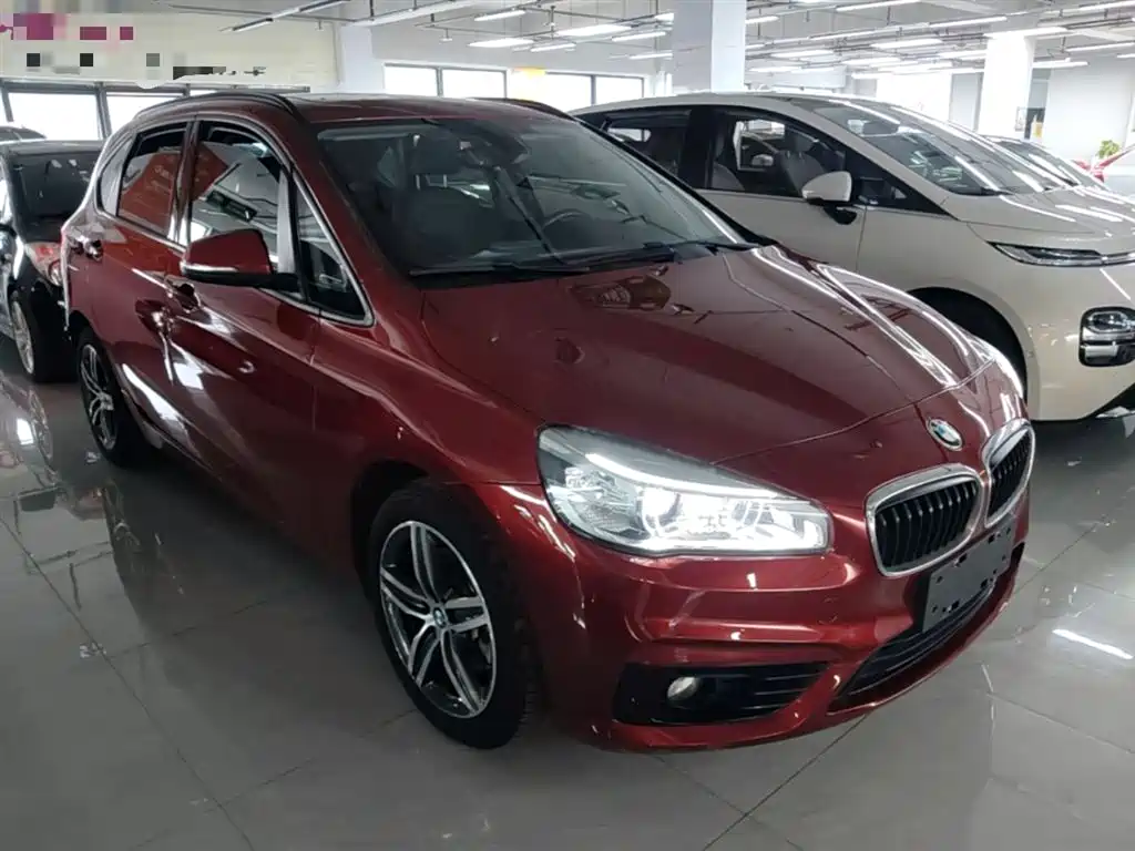 BMW 2 Series Tourer (Import) 2015 218i Sport Design Package фото 4