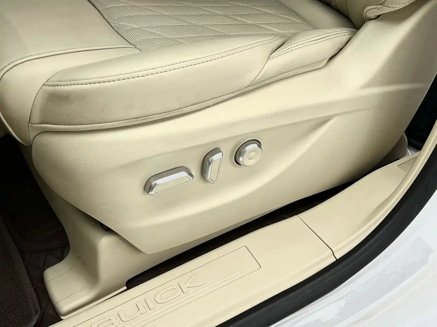 Buick GL8 2023 ES Landmaster Luxury фото 11