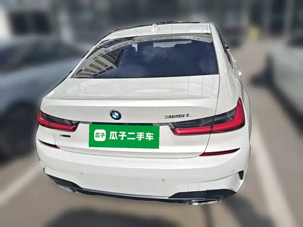 Photo 8 - BMW 3 Series