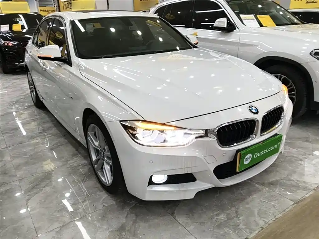 BMW 3 Series 2019 320i M Sport Package фото 4
