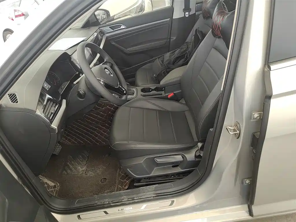 Volkswagen Lavida 2018 1.5L Automatic Comfort Version China V фото 15