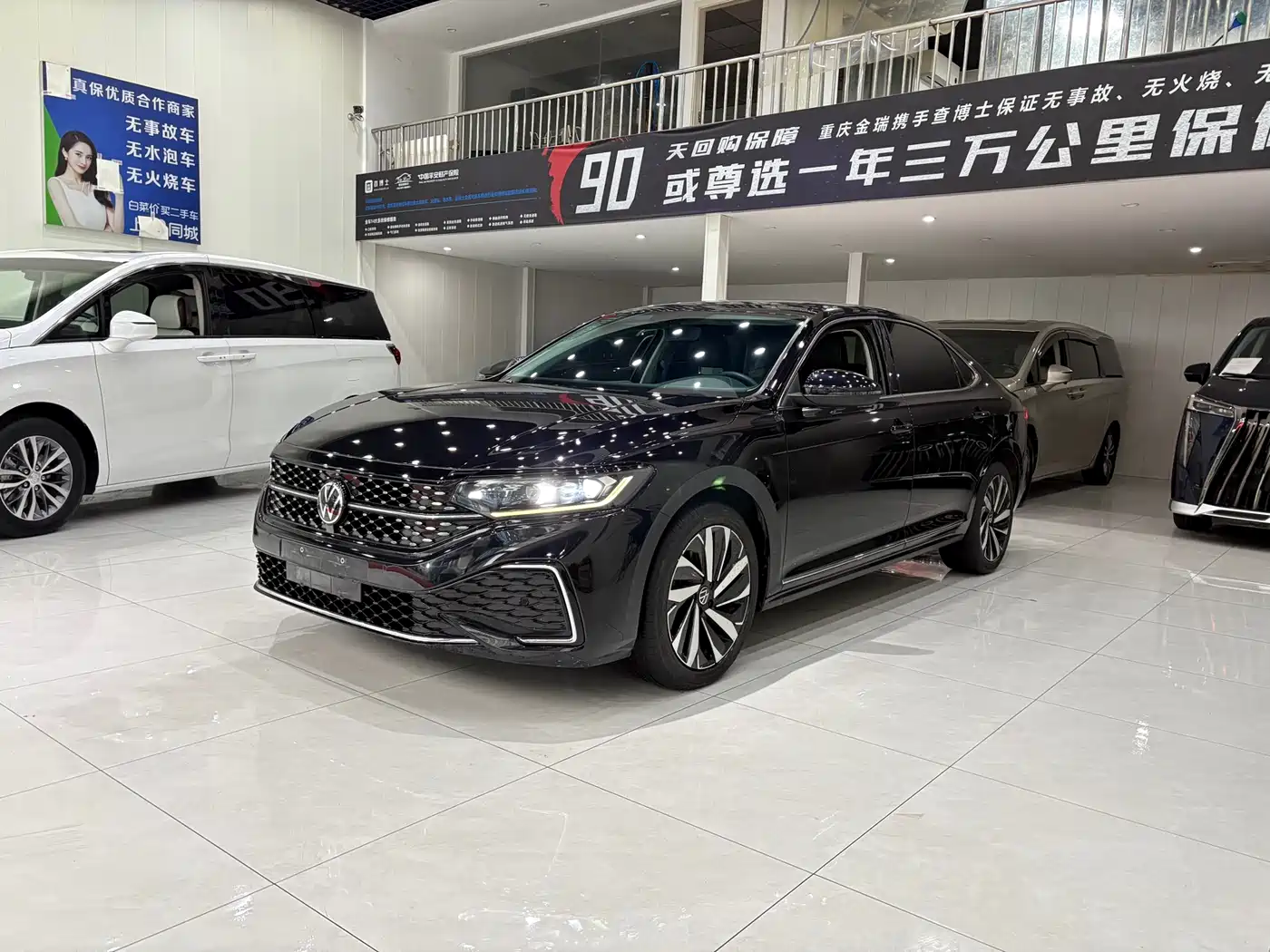 Volkswagen Passat 2023 330TSI Starlight Elite Edition фото 3