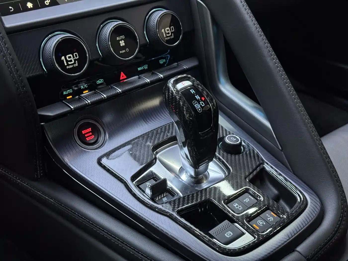 Jaguar F-TYPE 2021 P380 AWD V6 Track Legend Edition фото 5