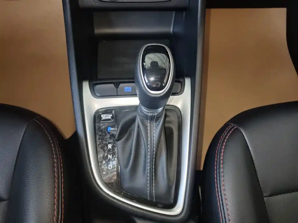 Hyundai Elantra 2018 1.6L Auto Joy GL (China V) фото 14