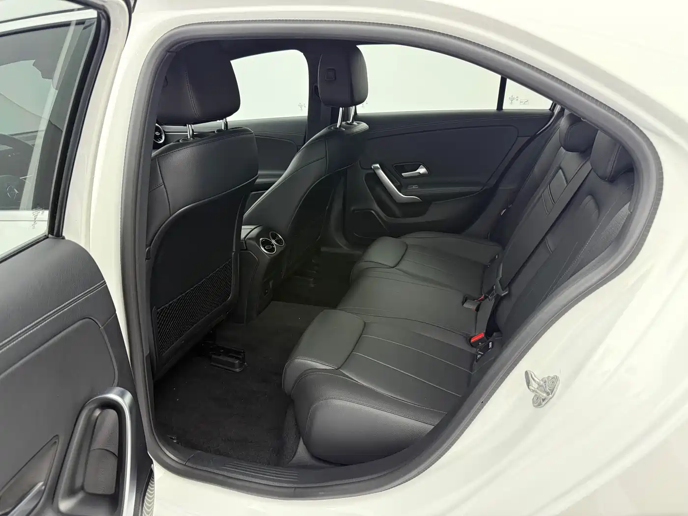 Mercedes-Benz A-Class 2022 A 180 L Sport Sedan фото 16