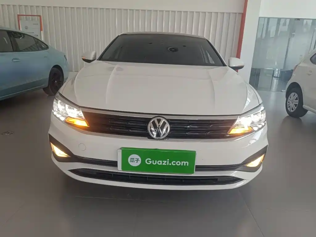 Photo 3 - Volkswagen Lamando