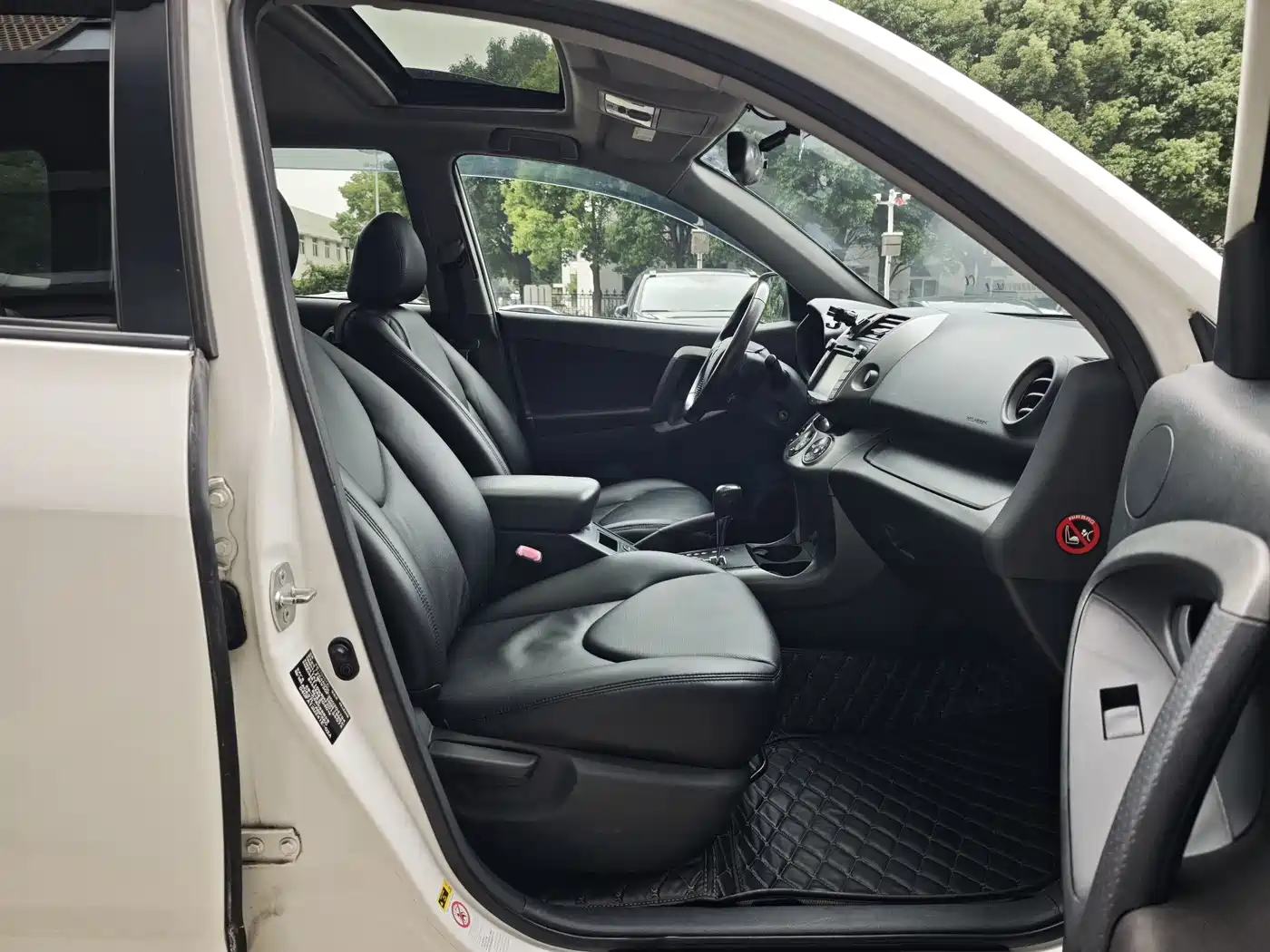Toyota RAV4 Rongfang 2013 Special Edition 2.0L Auto Classic фото 7