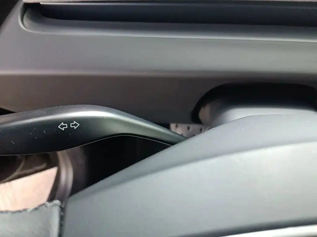 Tesla Model 3 2026 2025 Model Year Facelift Rear-Wheel Drive