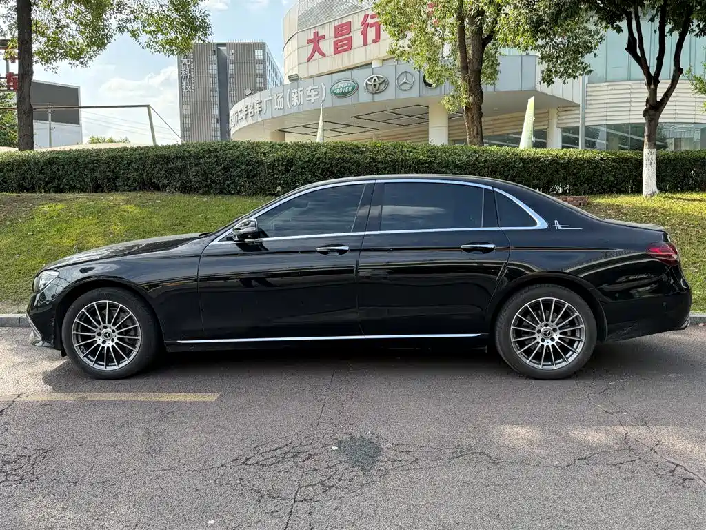 Mercedes-Benz E-Class 2021 E 260 L фото 3