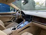 Photo 15 - Porsche Panamera