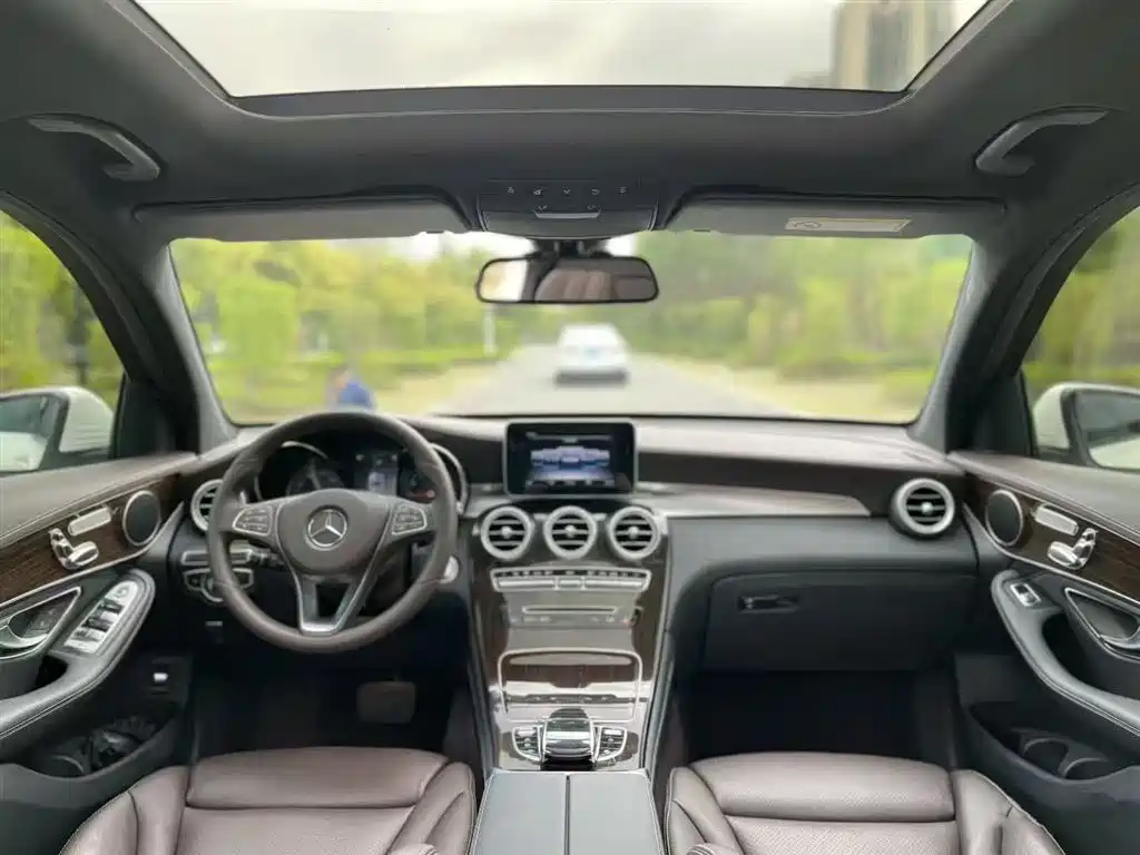 Mercedes-Benz GLC 2019 GLC 260 4MATIC Dynamic фото 5