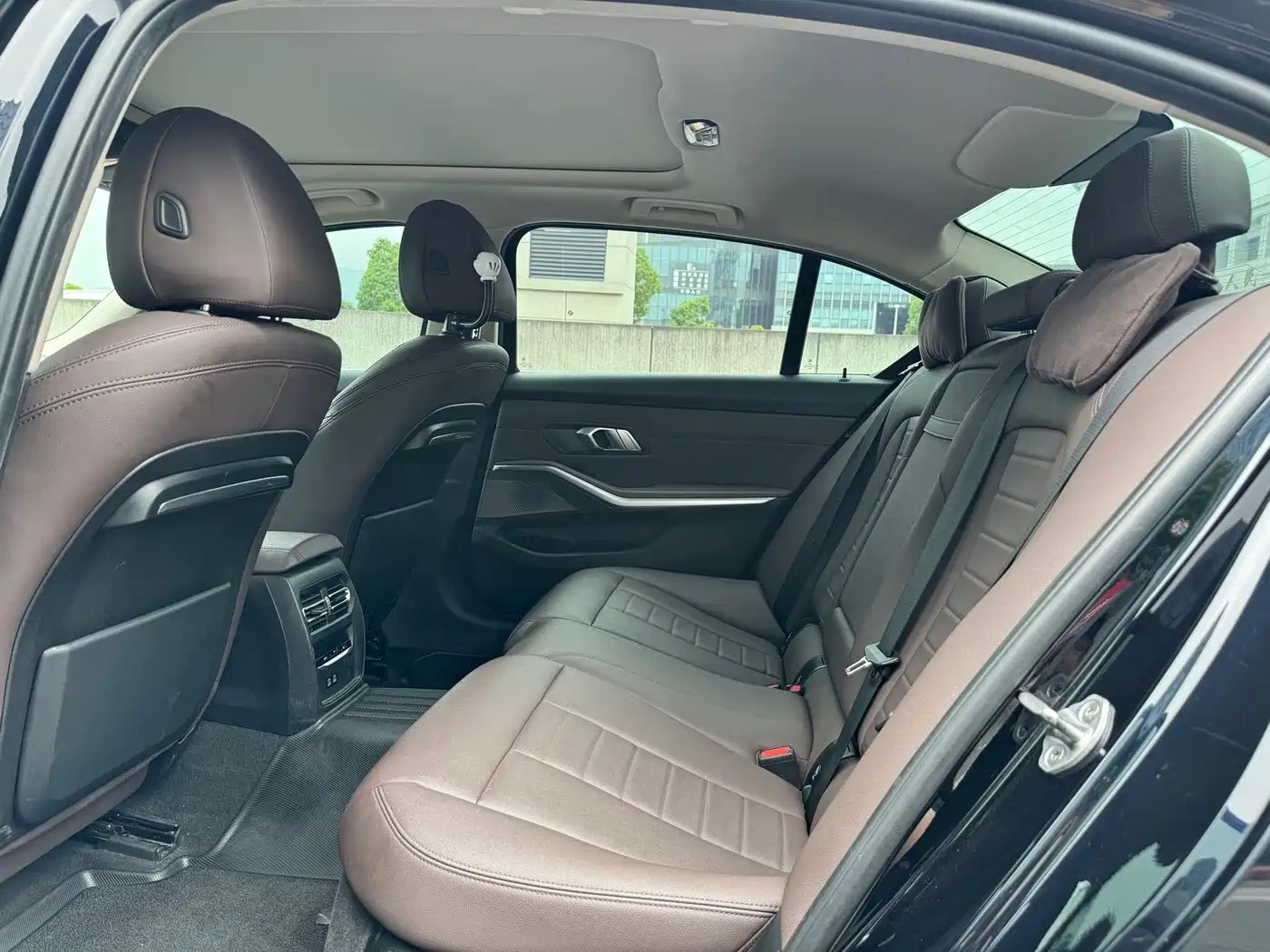 BMW 3 Series 2021 320Li M Sport Package фото 8