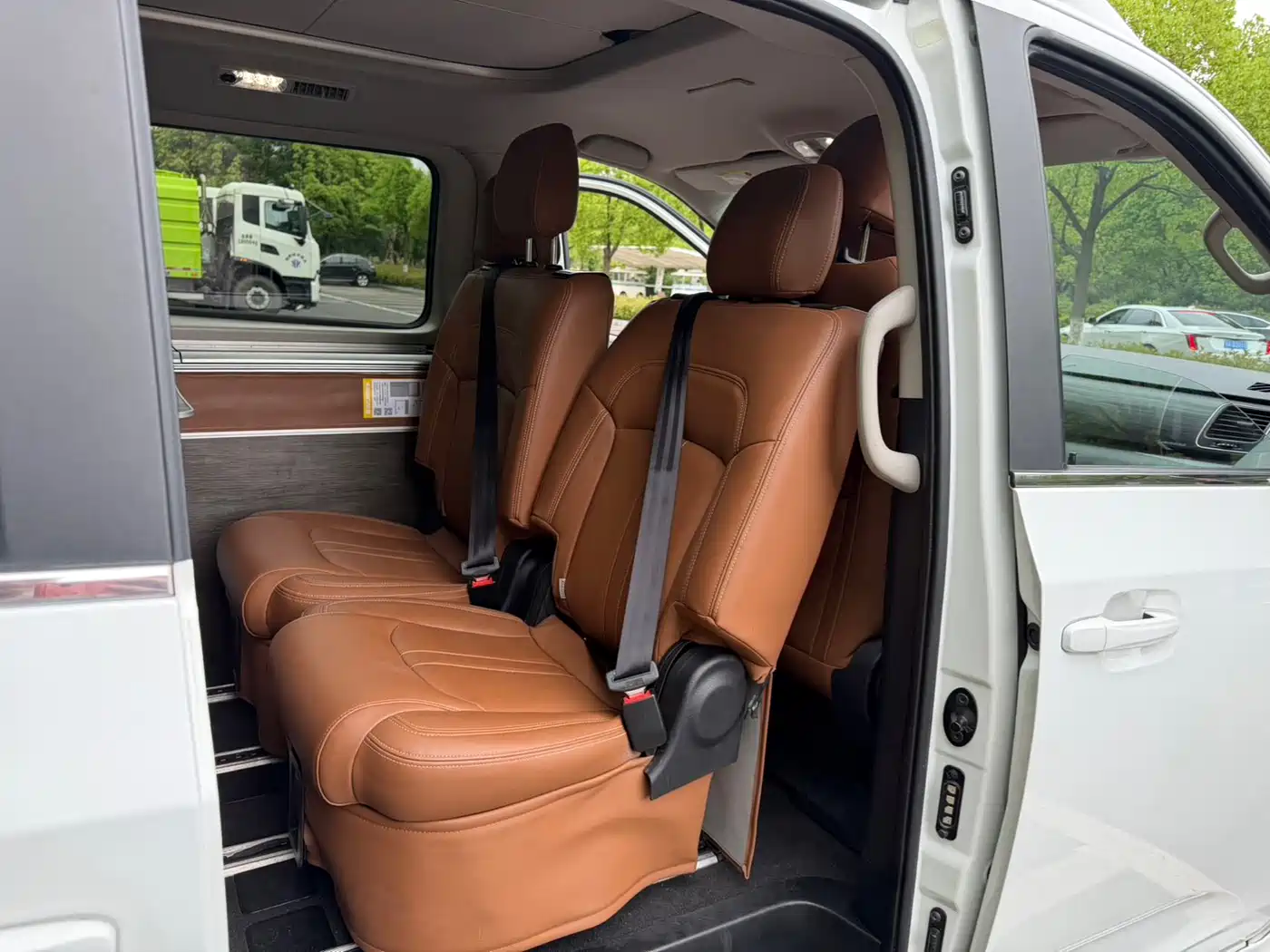 SAIC Maxus RG10 2019 2.0TGI Pop-top Camper Sunshine Edition фото 23