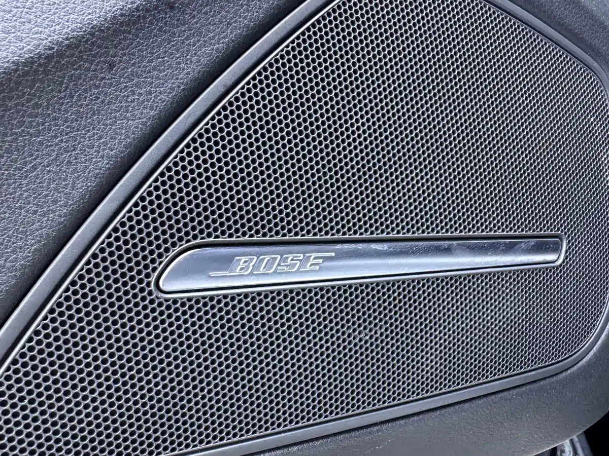 Audi A8 2011 A8L 3.0 TFSI quattro Luxury (213kW) фото 29