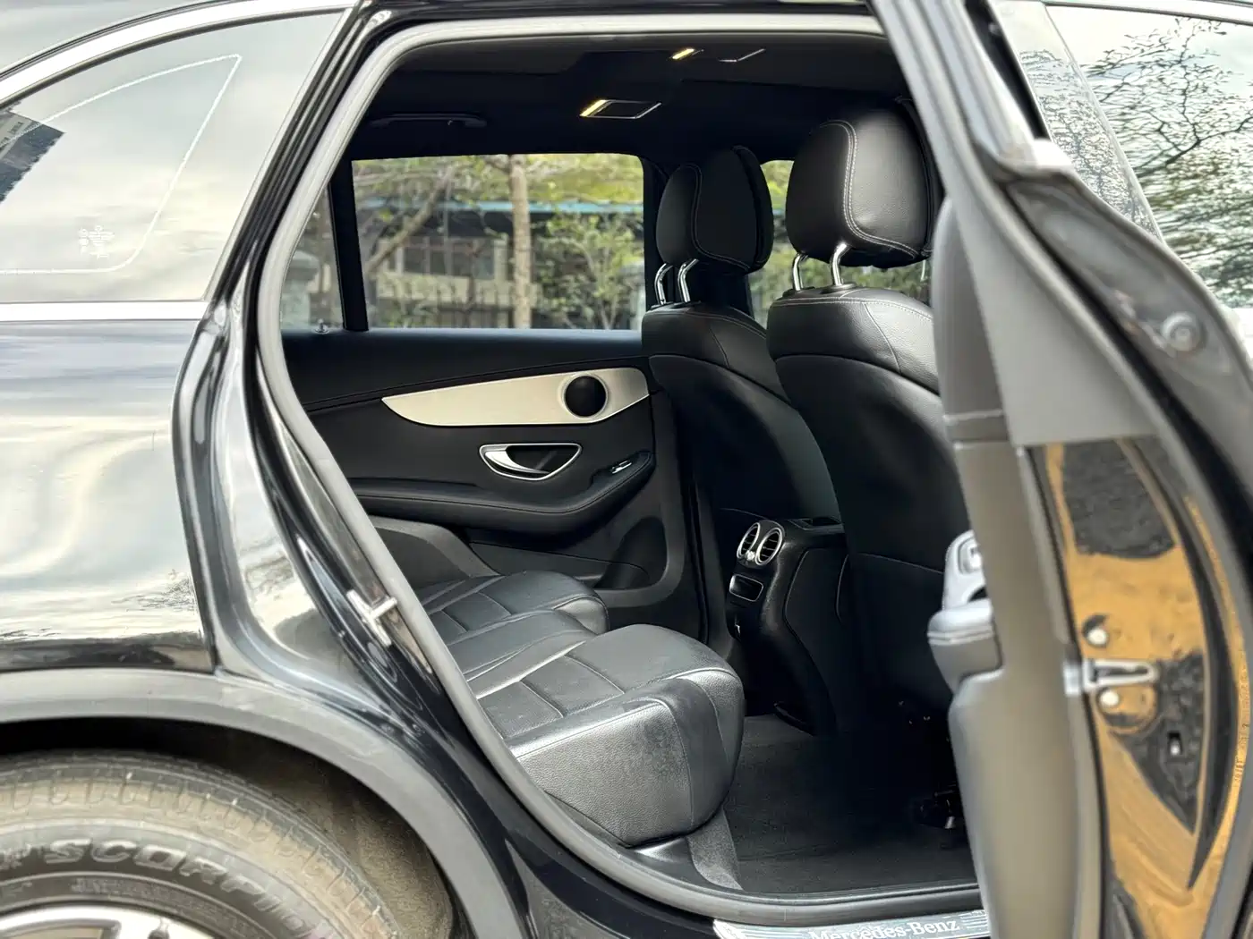 Mercedes-Benz GLC 2021 GLC 260 L 4MATIC Sporty фото 10