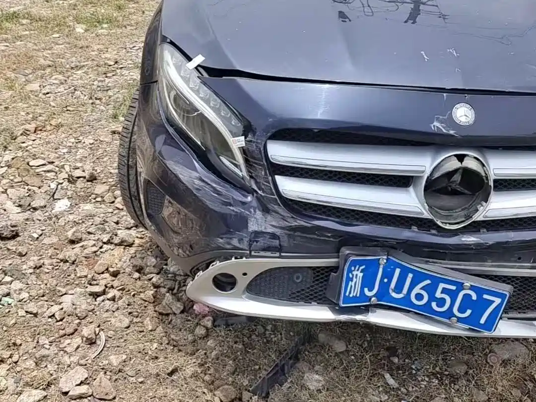 Mercedes-Benz GLA 2015 2015 GLA 220 4MATIC Fashion Edition