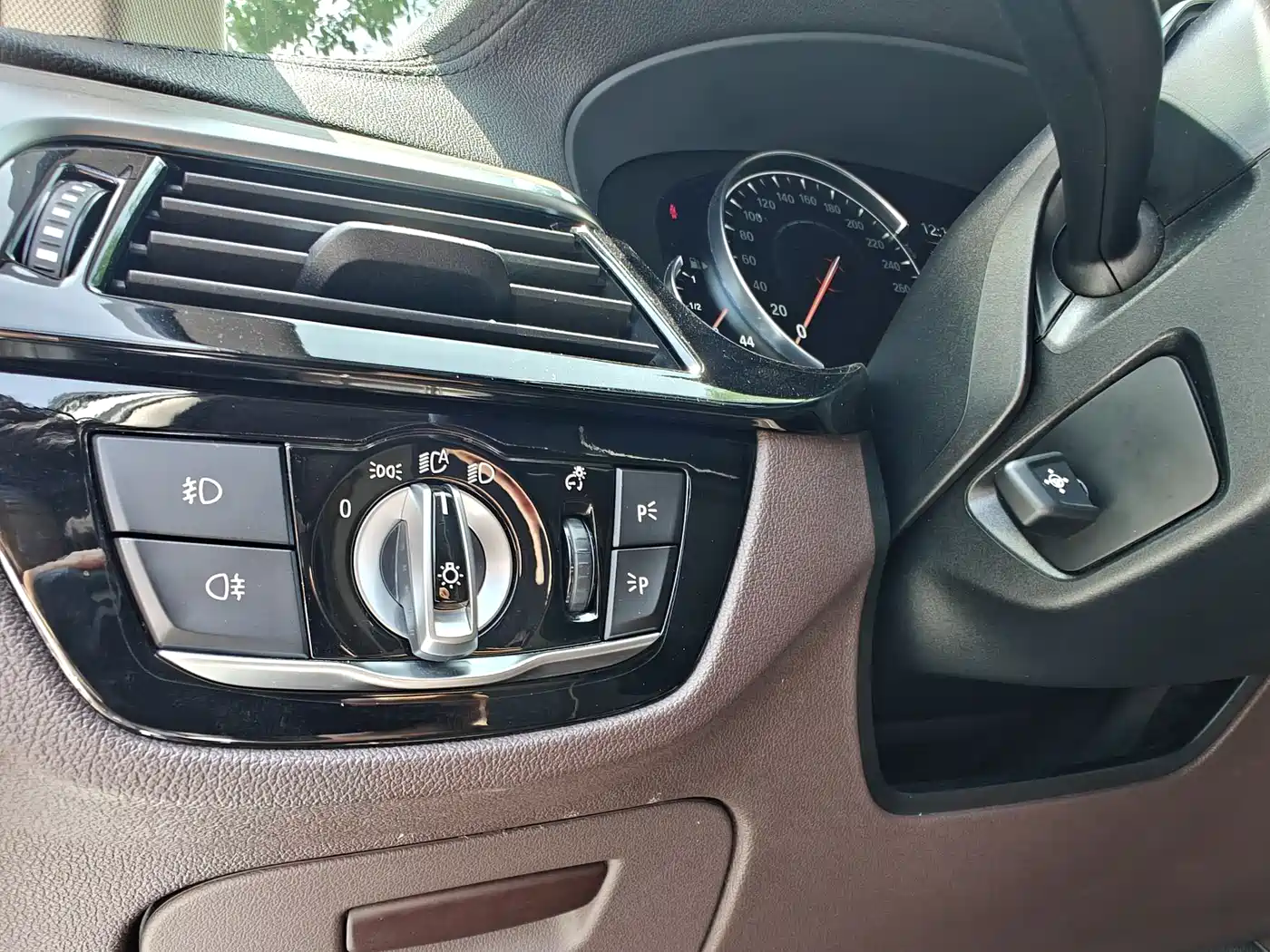 BMW 5 Series 2018 Facelift 530Li xDrive Luxury Package фото 19