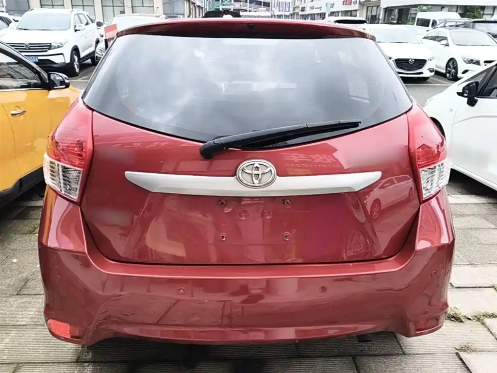 Toyota YARiS L Zhi Xuan 2015 1.5E Auto Charming Edition фото 6