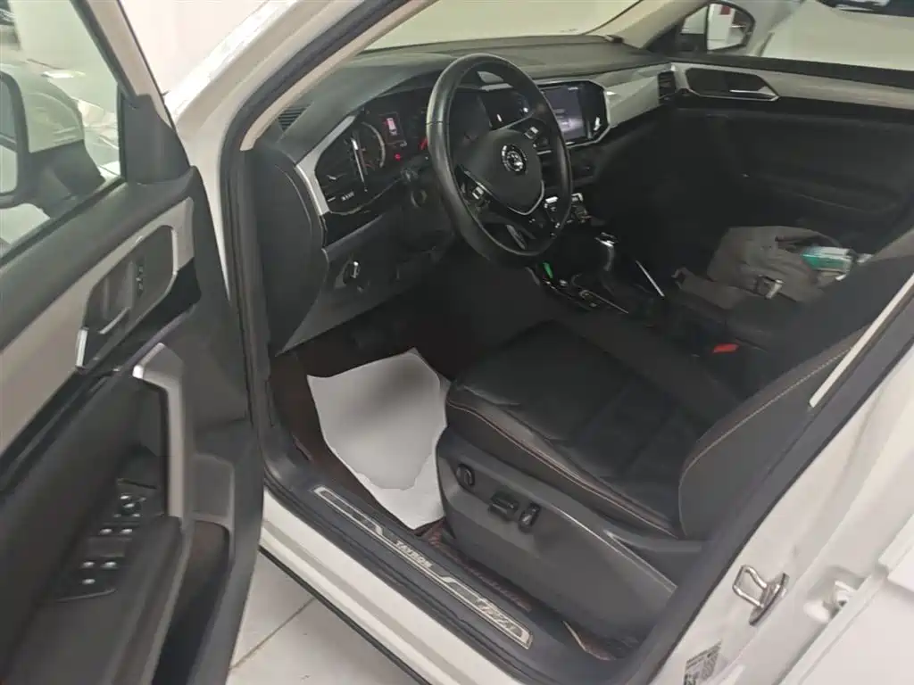 Volkswagen Tayron 2019 330TSI 2WD Luxury China VI фото 16