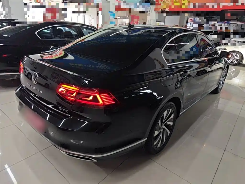 Volkswagen Magotan GTE Plug-in Hybrid 2022 GTE Luxury фото 7