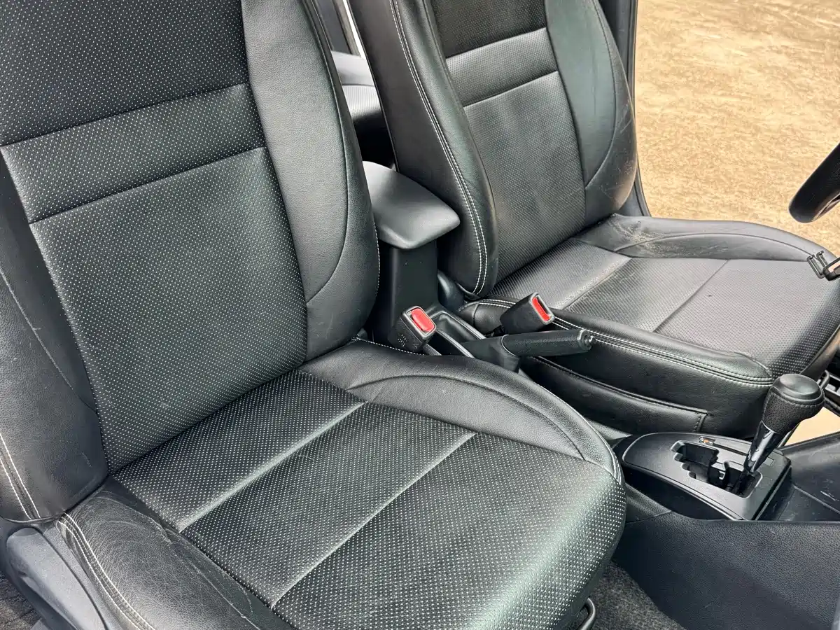 Toyota YARiS L Zhi Xiang 2018 1.5E CVT Champion Limited Edition фото 16