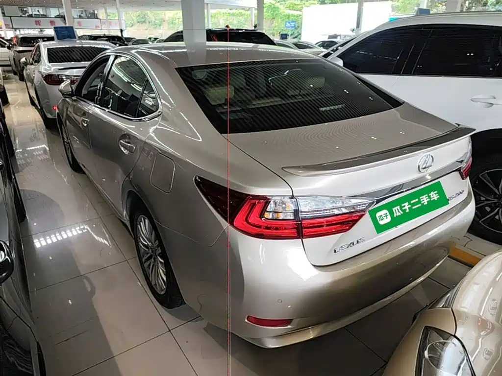 Lexus ES 2015 200 Elite Edition фото 5