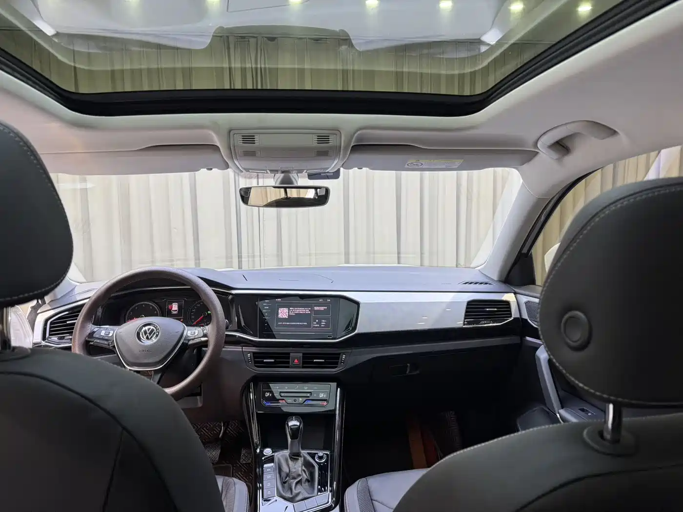 Volkswagen Tayron 2021 280TSI 2WD Luxury Smart Connect фото 5
