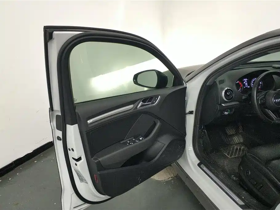 Audi A3 2019 Limousine 35 TFSI Style China VI фото 7