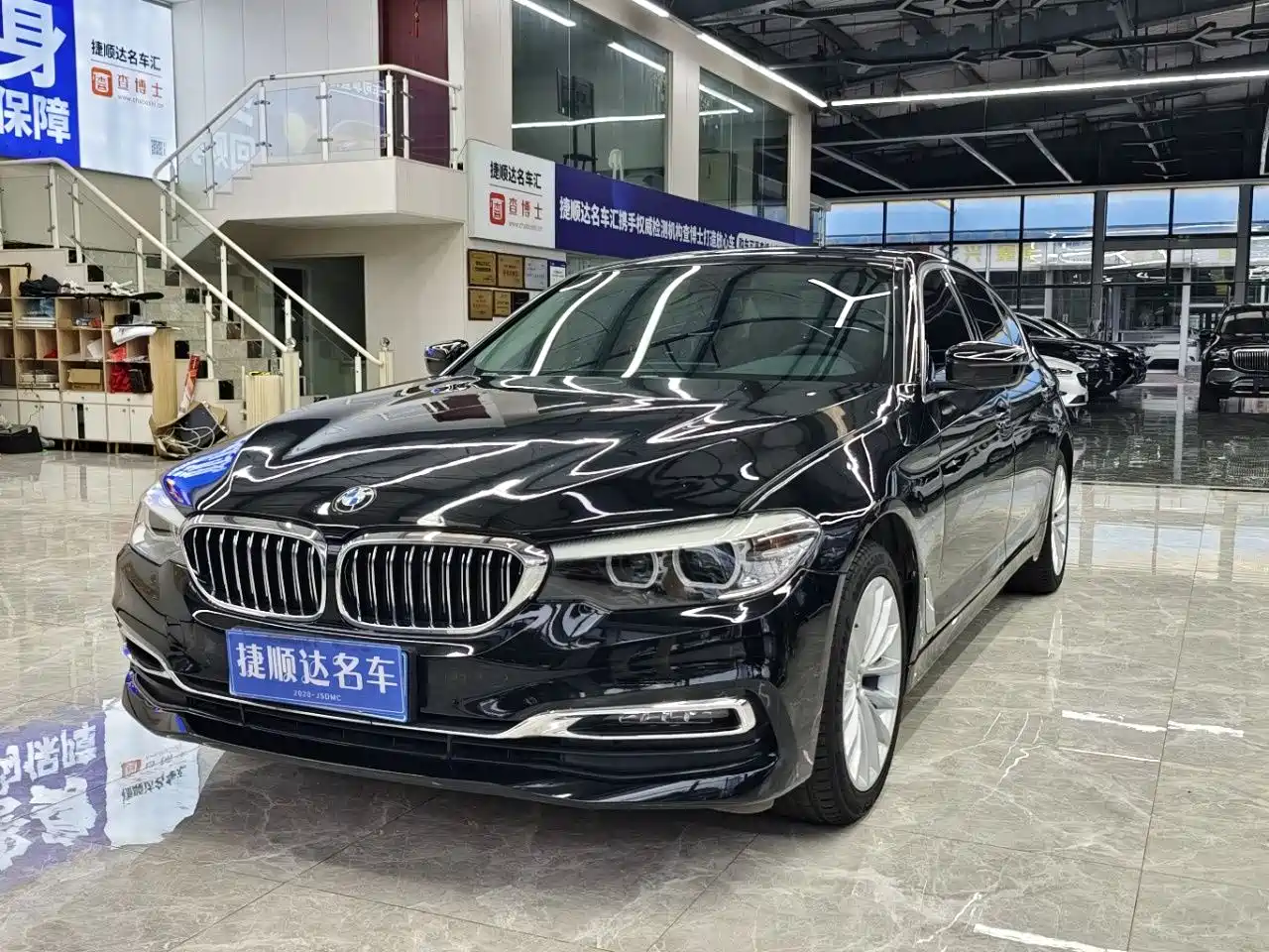 BMW 5 Series 2019 525Li Luxury Package фото 14