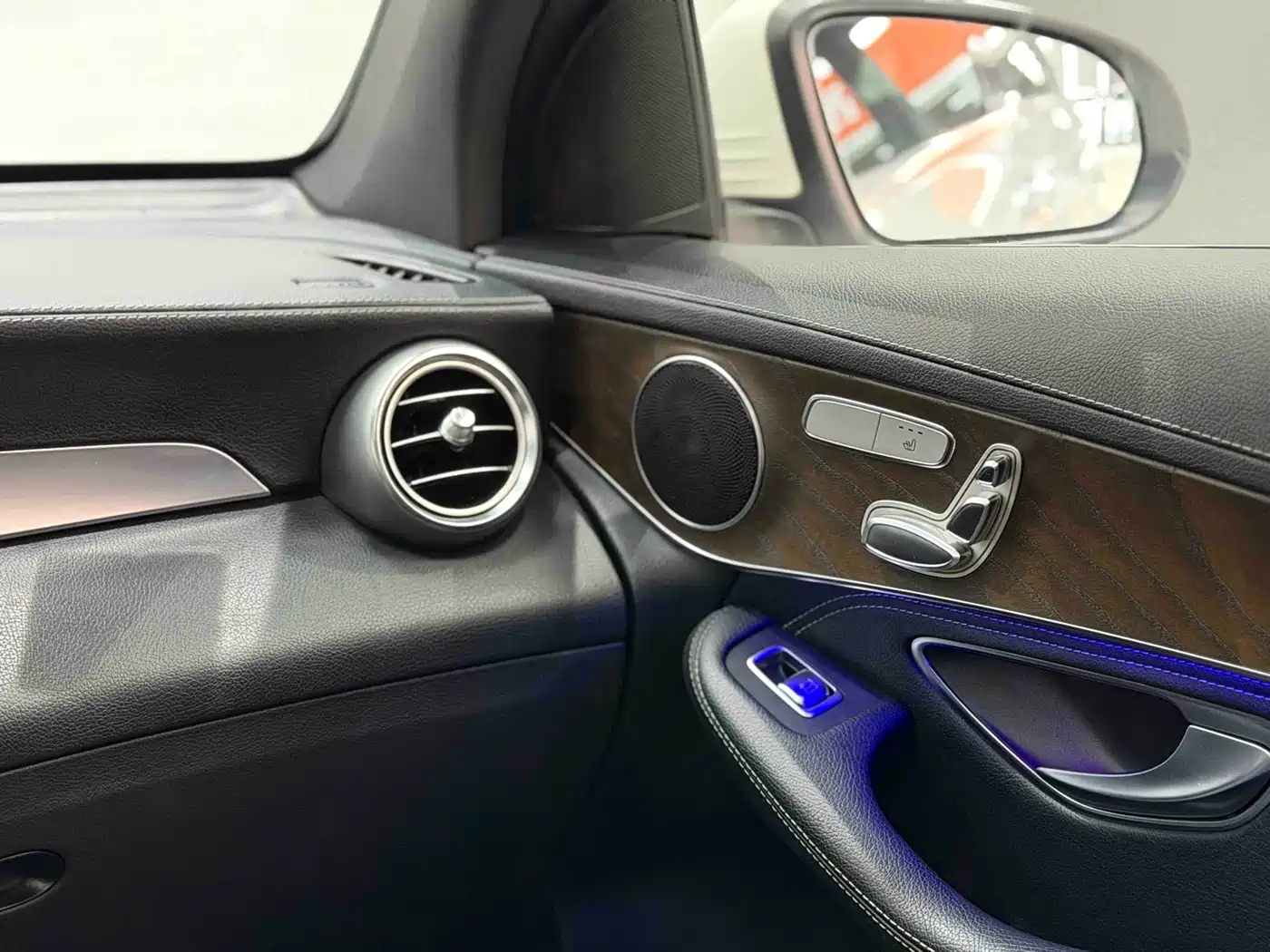 Mercedes-Benz GLC 2020 GLC 300 L 4MATIC Dynamic фото 13