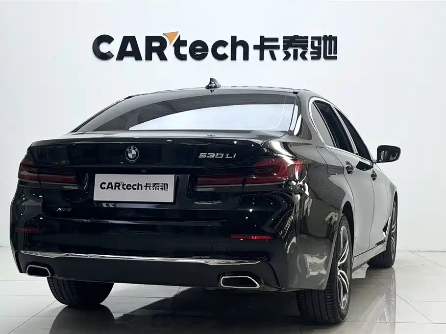 BMW 5 Series 2021 530Li xDrive Luxury Package фото 3