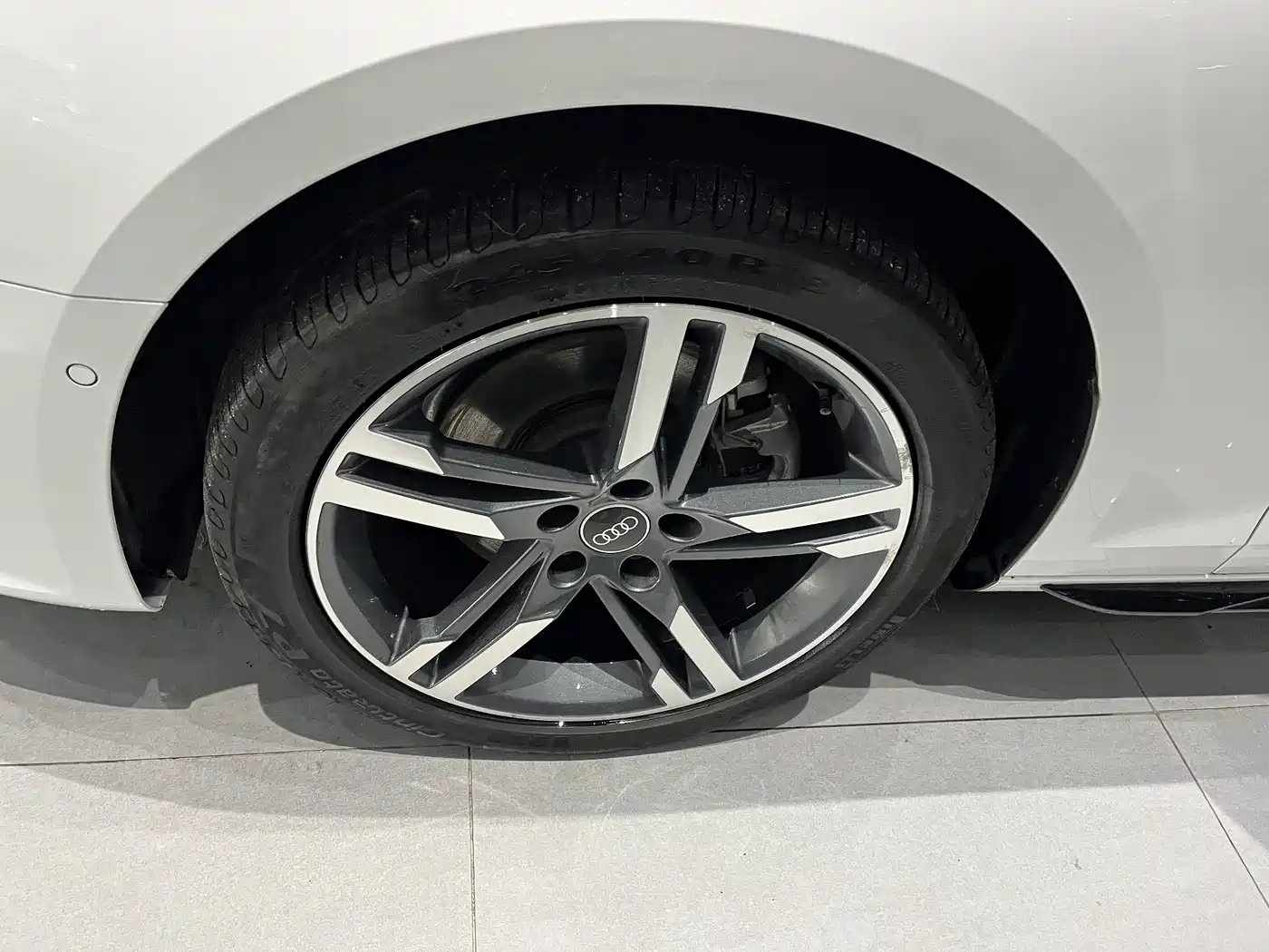 Audi A4L 2022 40 TFSI Luxury Dynamic фото 4