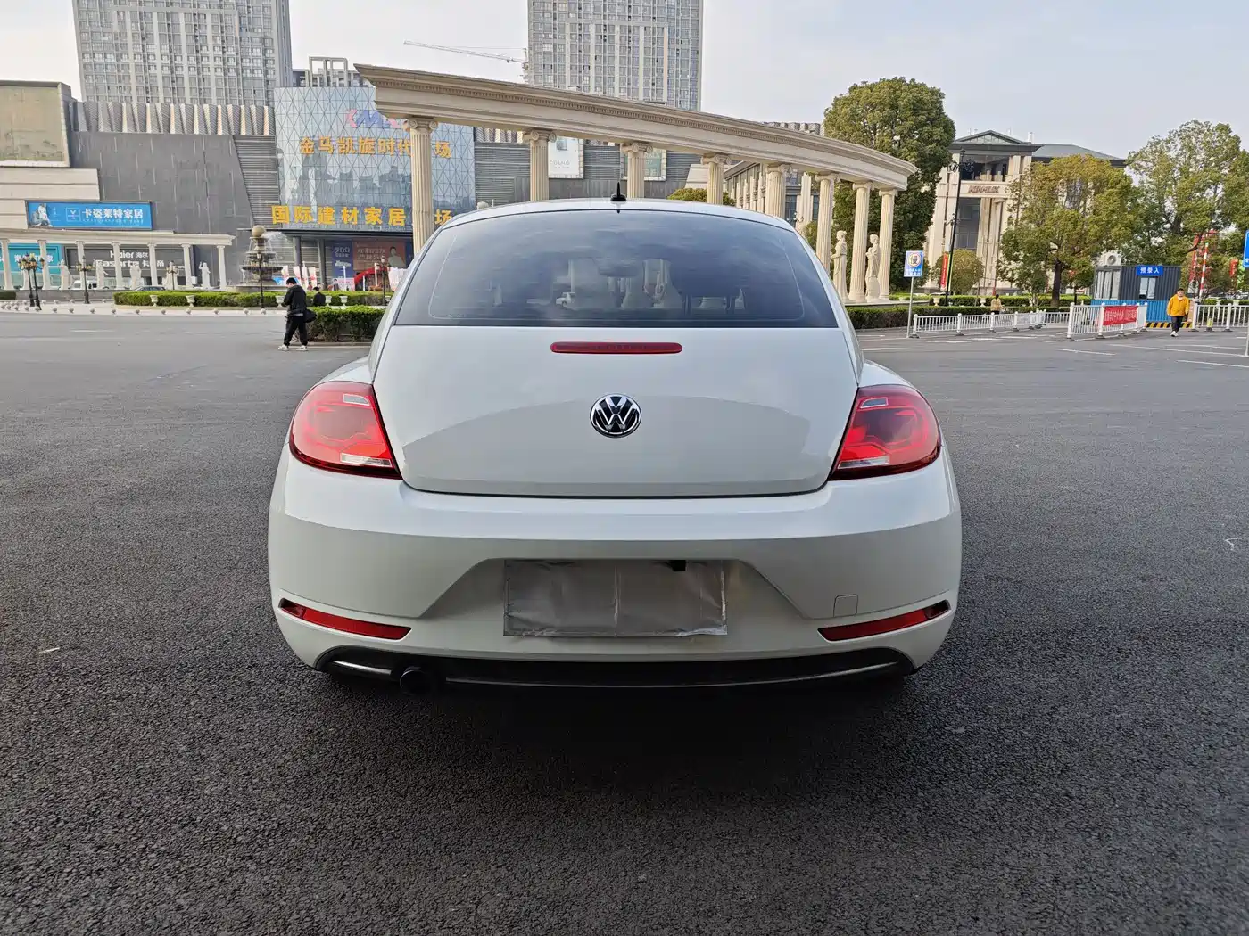 Volkswagen Beetle 2017 180TSI Enjoy фото 14