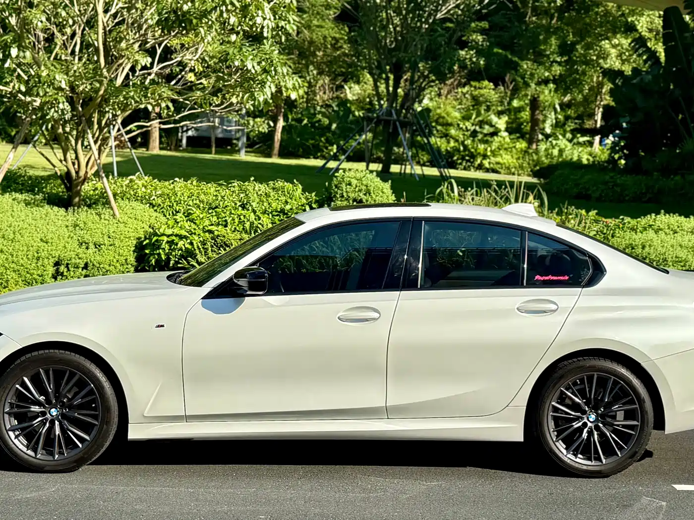 BMW 3 Series 2022 Facelift 325i M Sport Shadow Edition фото 4