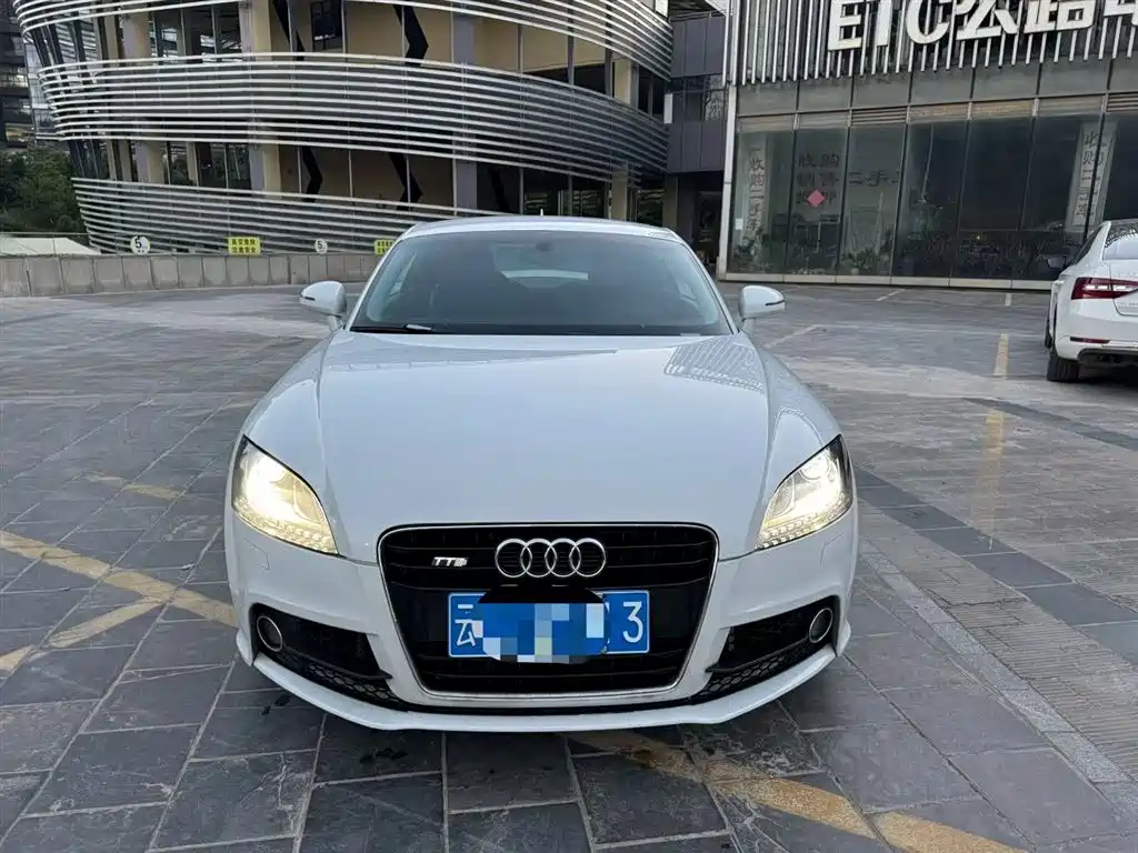 Audi TT 2014 TT Coupe 45 TFSI Premium Edition фото 2