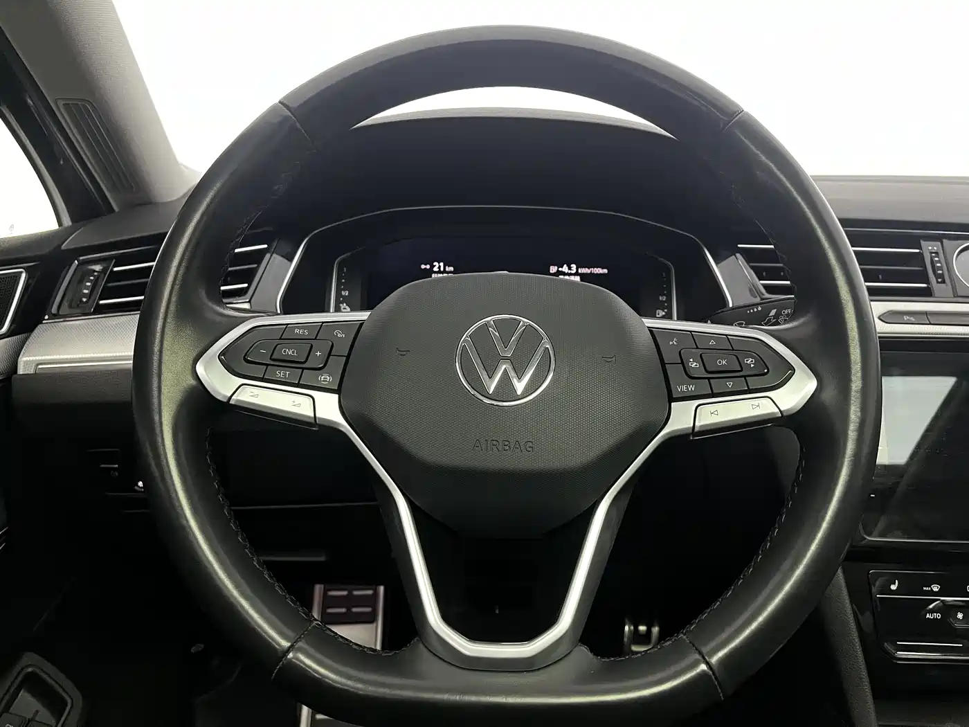 VOLKSWAGEN MAGOTAN GTE PLUG IN HYBRID