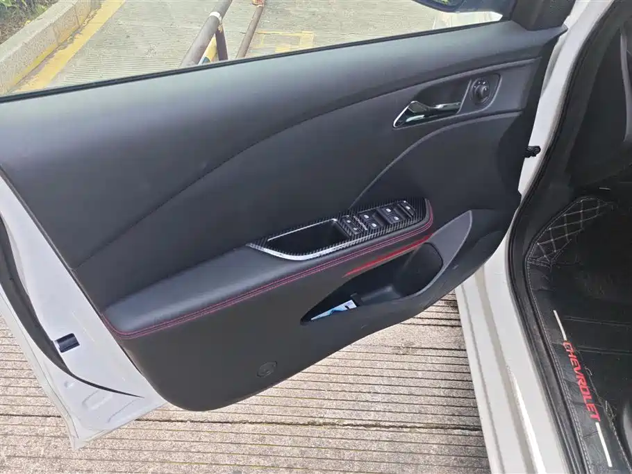 Chevrolet Monza 2022 Mild Hybrid RS 330T Automatic Comfort Edition фото 7