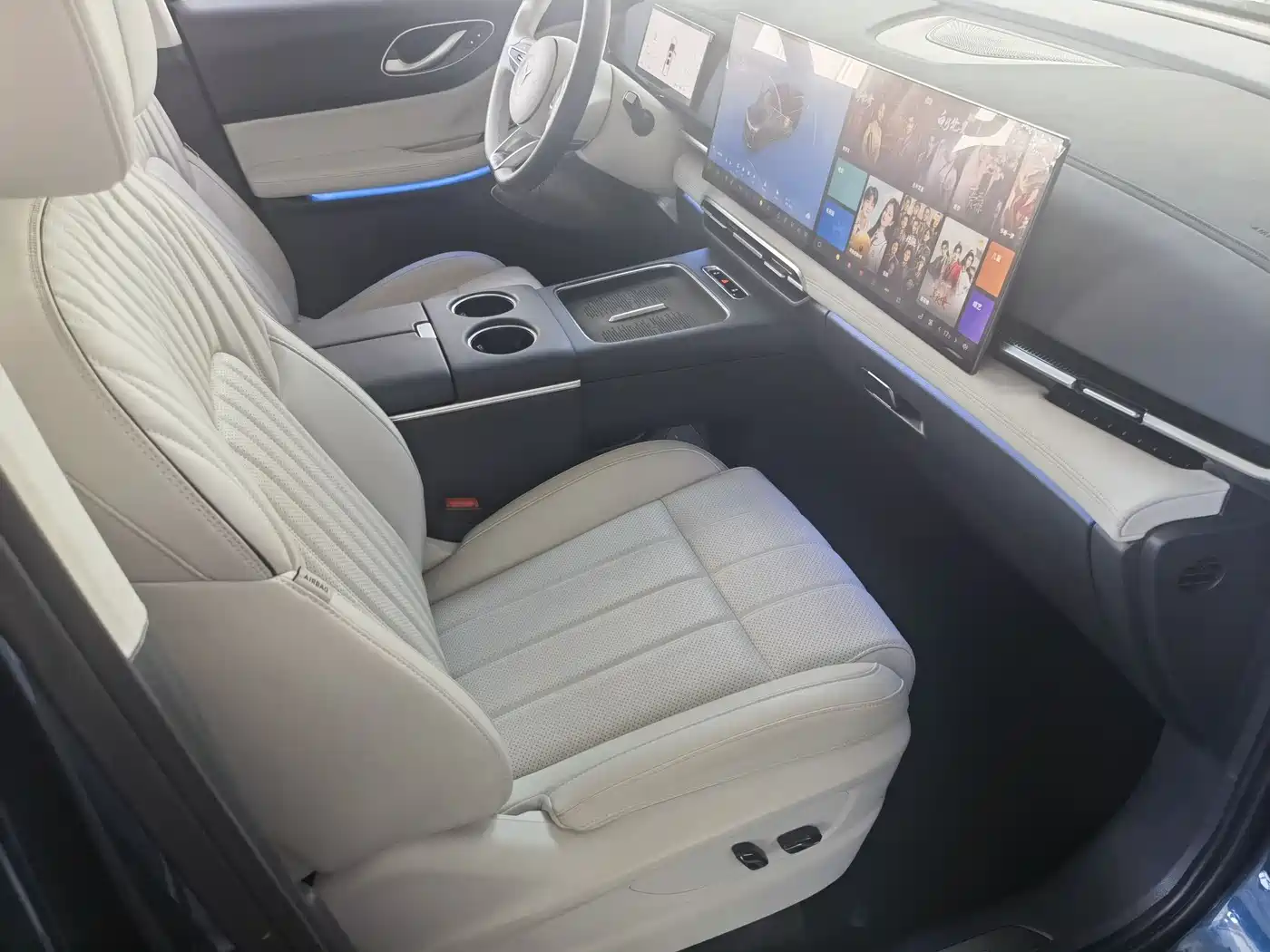 Voyah Auto Voyah Dreamer 2025 PHEV AWD Flagship Kunpeng Edition фото 10