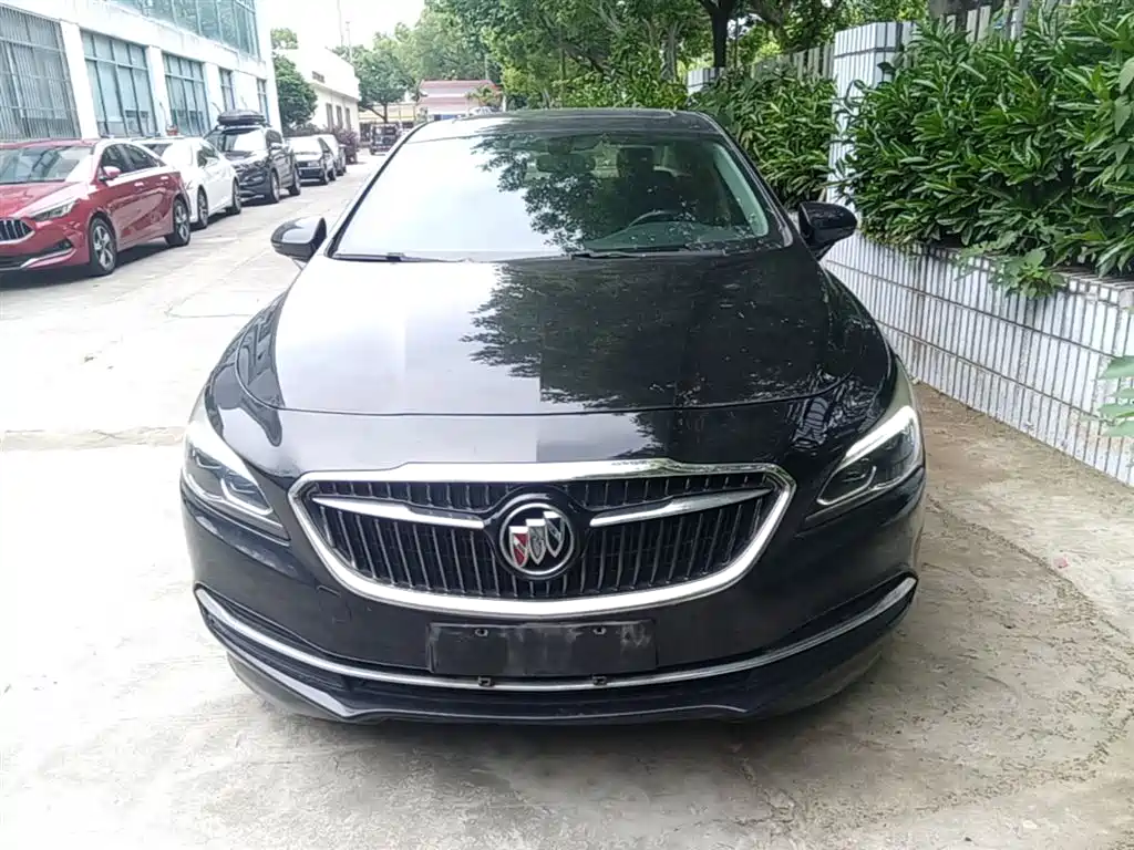 Buick LaCrosse 2018 Model 20T Elite Edition фото 3