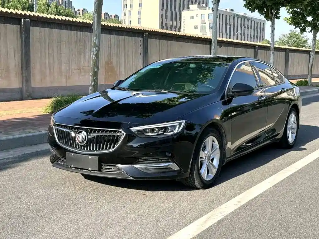 Фото 2 - Buick Regal