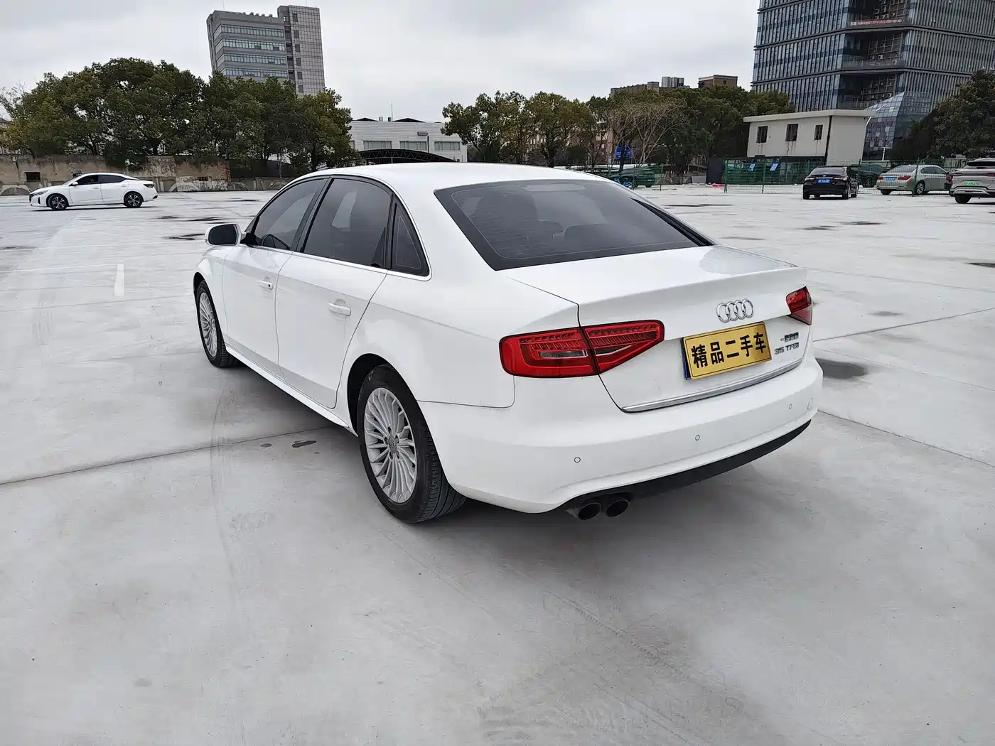 Audi A4L 2015 35 TFSI Auto Comfort фото 9