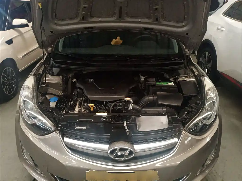 Hyundai Langdong 2012 1.6L Automatic Fashion фото 20