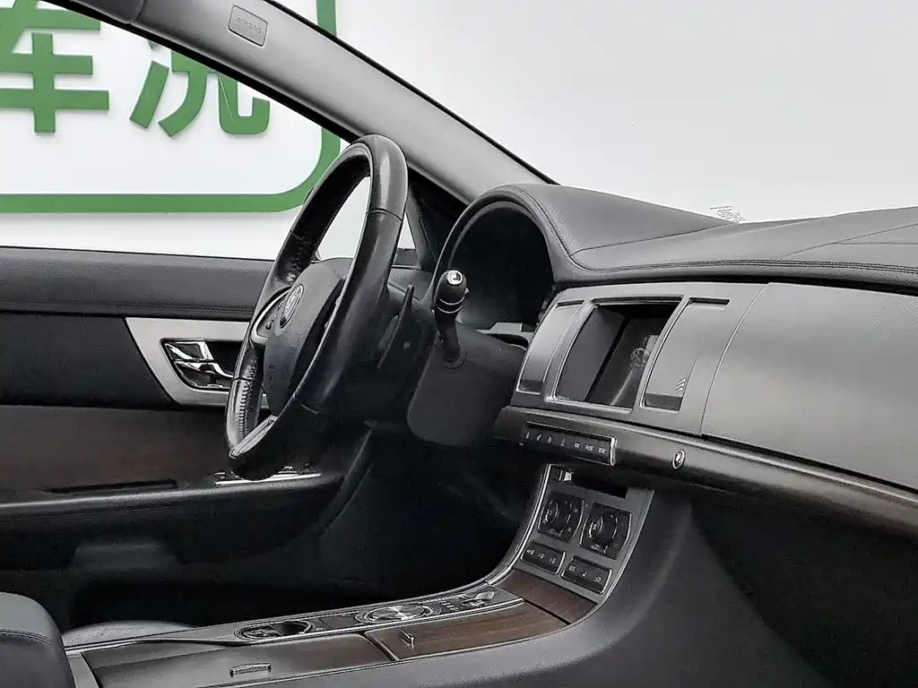 Jaguar XF 2015 2015 XF 2.0T 80th Anniversary Elegance Edition