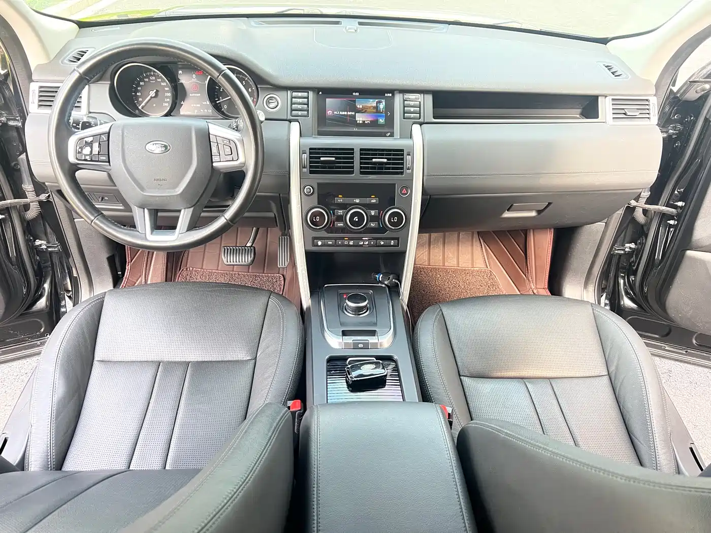 Land Rover Discovery Sport 2018 240PS SE Edition фото 11