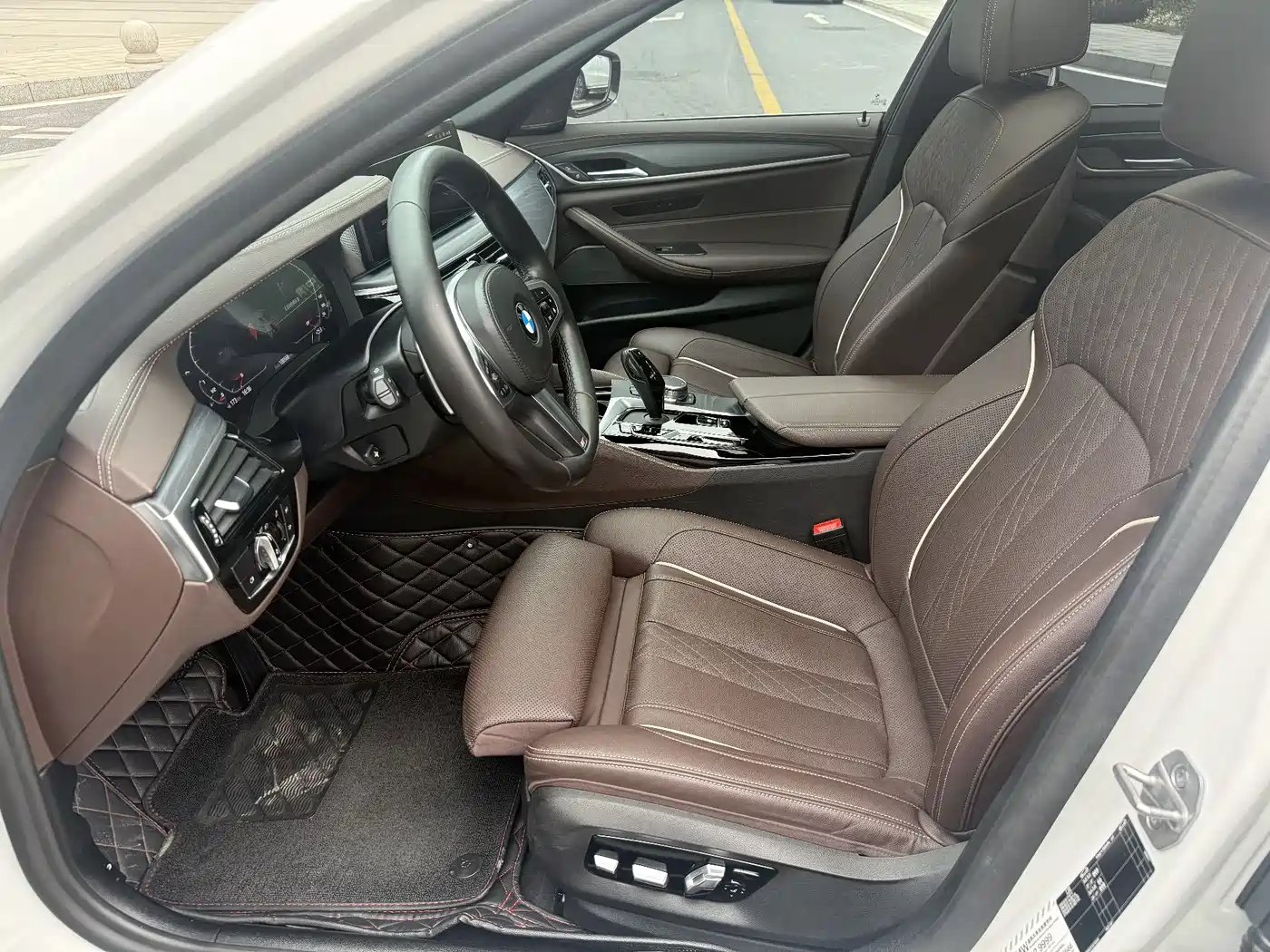 BMW 5 Series 2021 530Li Premium M Sport Package фото 15