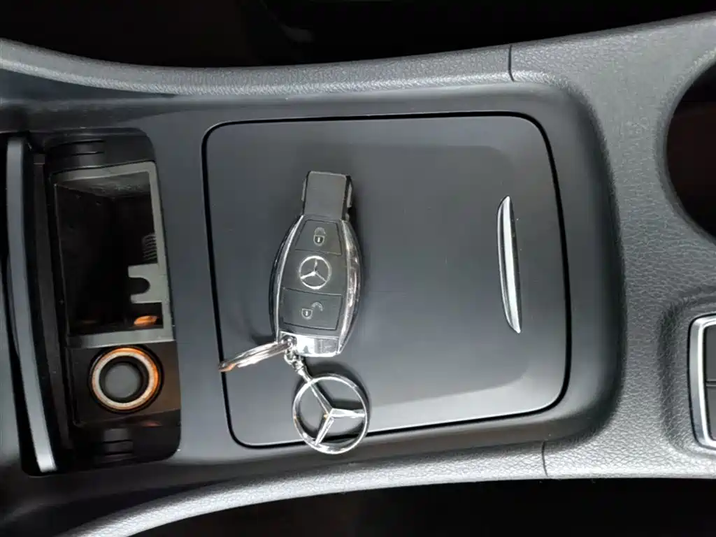 Mercedes-Benz GLA 2016 GLA 200 Dynamic фото 9