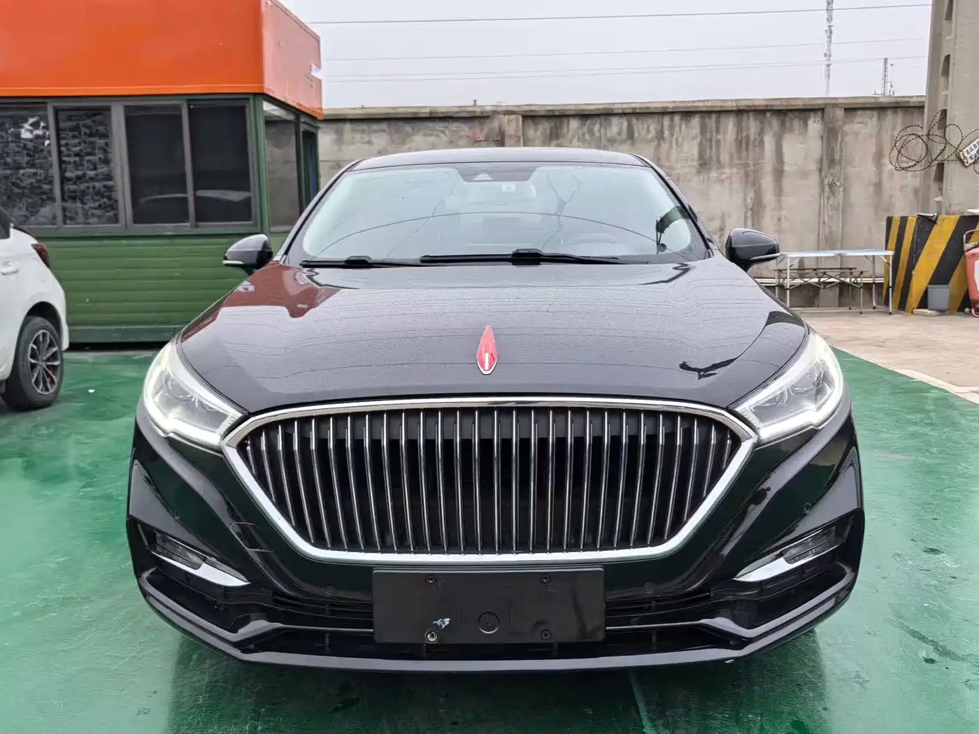 Hongqi H5 2018 30TD Smart Connect Rhythmic Edition фото 2