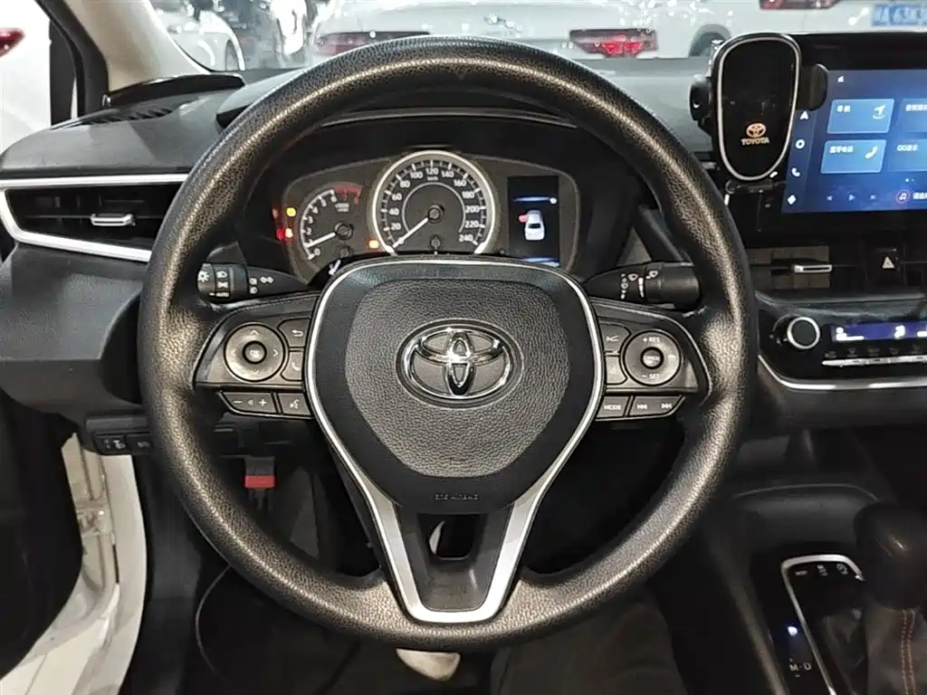 Toyota Corolla 2021 1.2T S-CVT Elite PLUS Edition фото 11