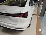 Фото 8 - Roewe i5