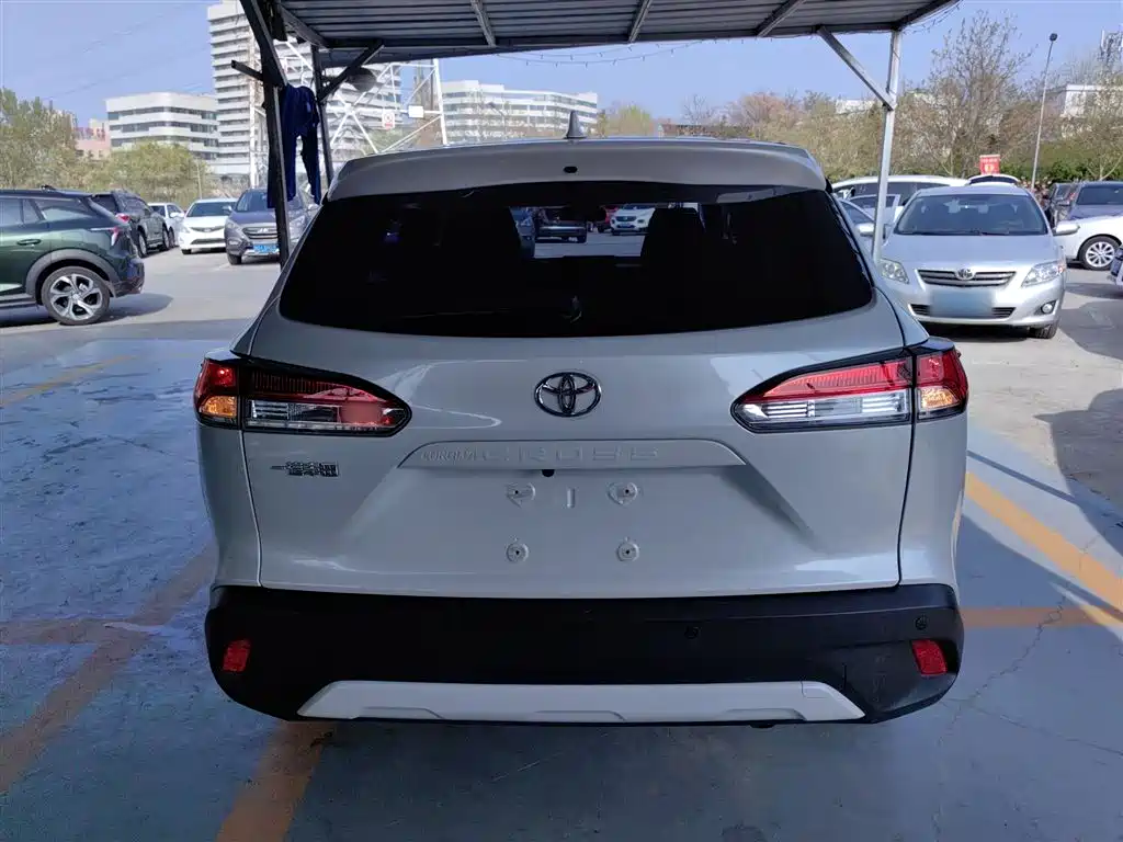 Toyota Corolla Cross 2022 2.0L Pioneer Edition фото 4